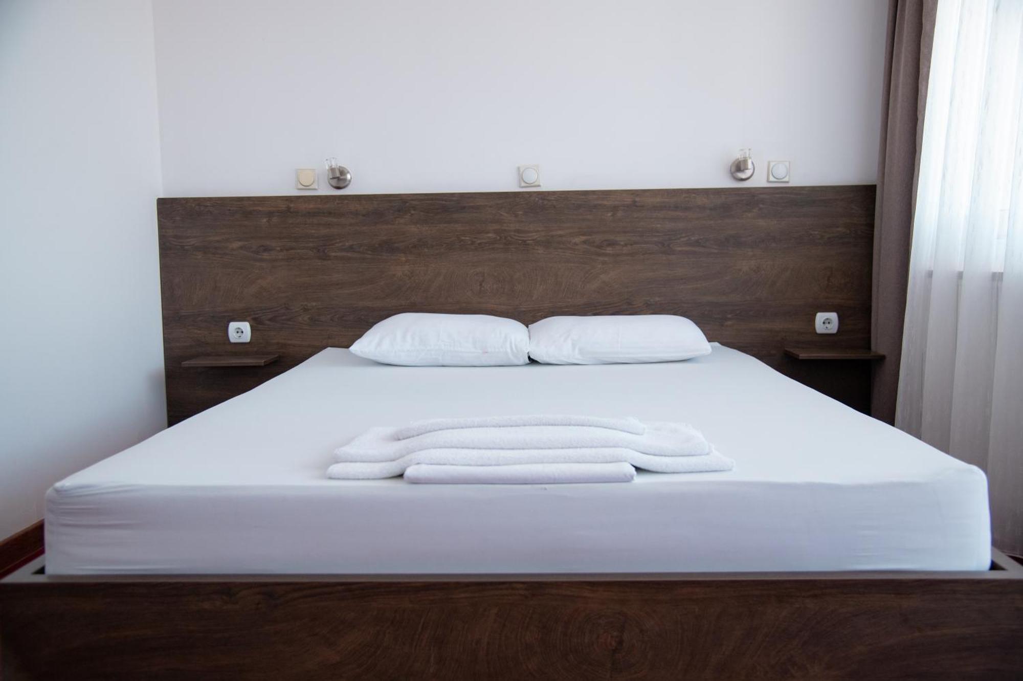 Hotel Istatov Nov Dojran Esterno foto
