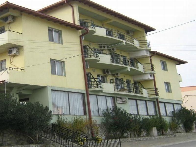 Hotel Istatov Nov Dojran Esterno foto