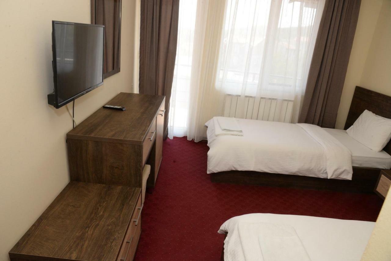 Hotel Istatov Nov Dojran Esterno foto